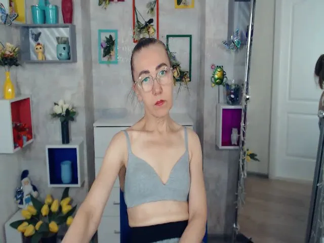 Live sex webcam photo for Greybunny #254098955