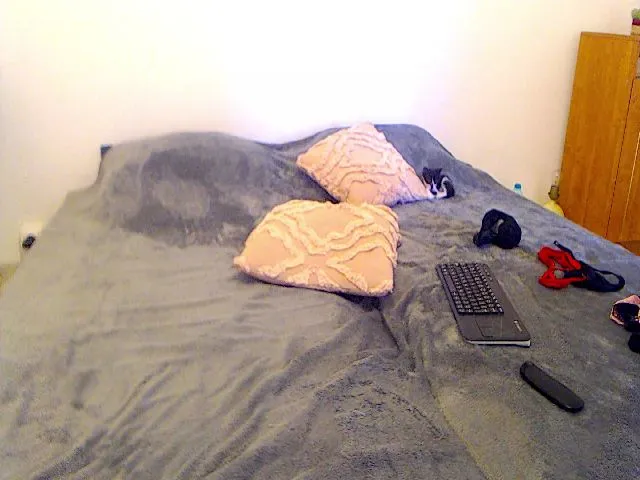 Live sex webcam photo for AliceBiggAss #253358910