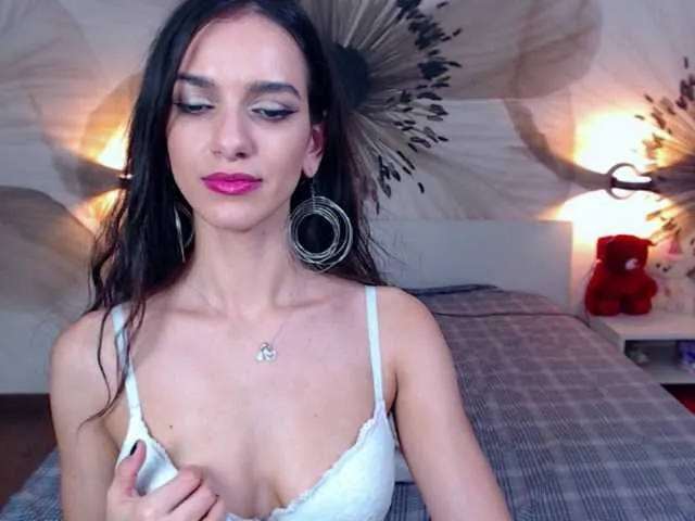 Live sex webcam photo for KatherineBiso #241107268