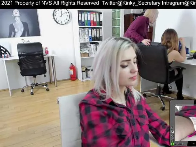 Live sex webcam photo for KinkyOffice #241126754