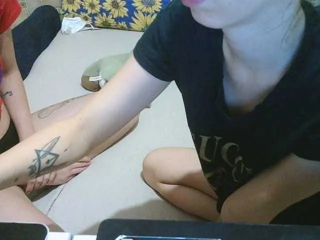 Live sex webcam photo for SophieAnWhite #241659878