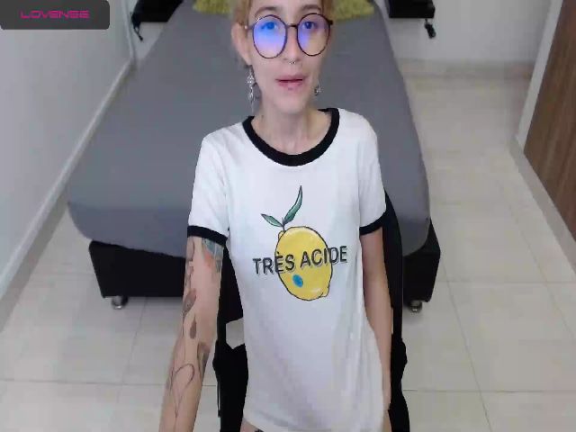 Live sex webcam photo for Myzore #260386488