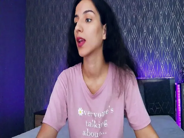Live sex webcam photo for XDaphneMoss #255342851