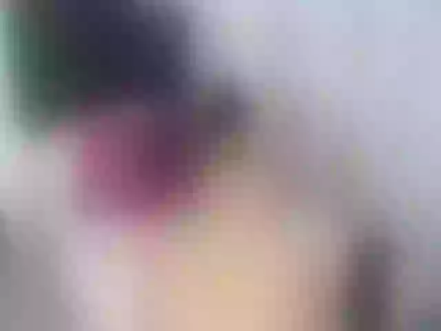 Live sex webcam photo for StormiSquirt #257737943