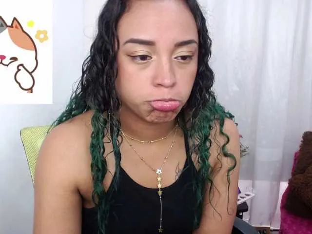 Live sex webcam photo for Angeluxxx #250691160