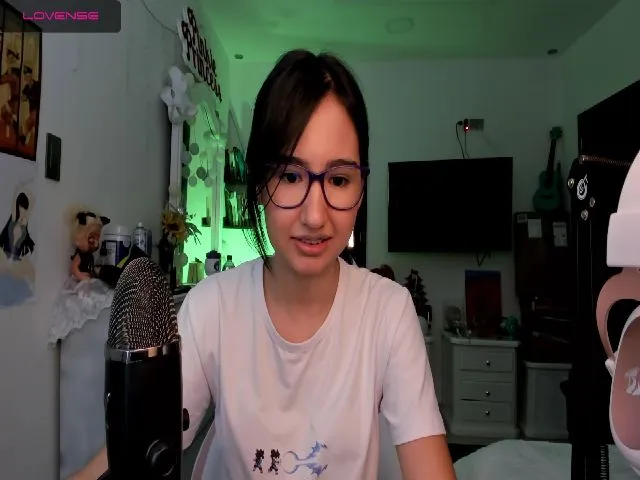 Live sex webcam photo for AnnieJulieth #260407056