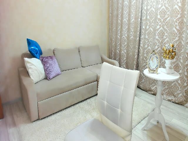 Live sex webcam photo for TellMe_Yes #253364825