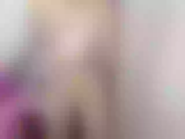 Live sex webcam photo for candy-girl18 #262393365