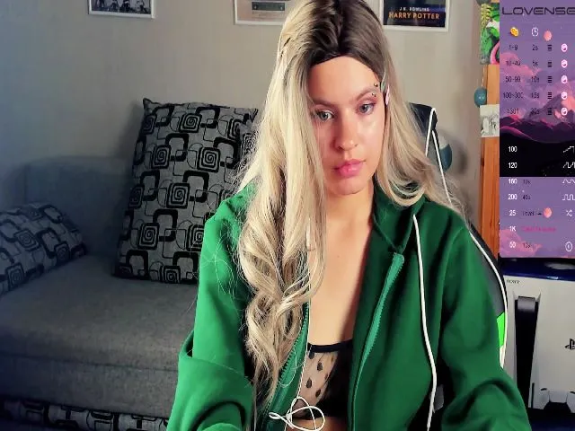 Live sex webcam photo for Sky_Drag0n #260470479