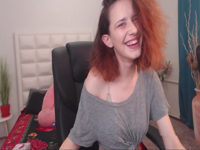 Live sex webcam photo for IrisNichols #253897024