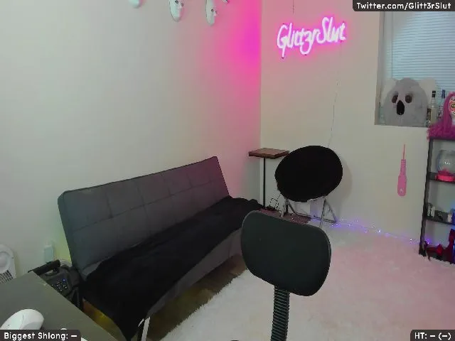 Live sex webcam photo for Glitt3rSlut #255768188