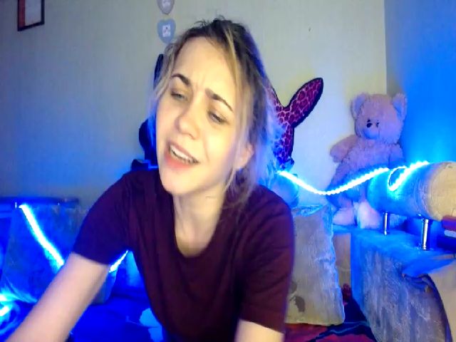 Live sex webcam photo for WendyMey #260358336