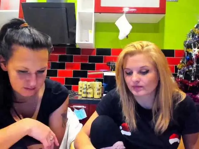 Live sex webcam photo for karolina1908 #240953108