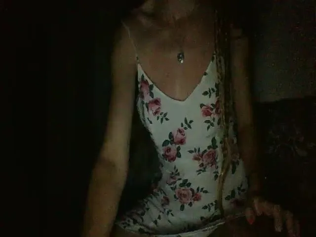 Live sex webcam photo for CheelyWilly #253218726