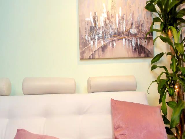 Live sex webcam photo for Eva_Watson #254907157