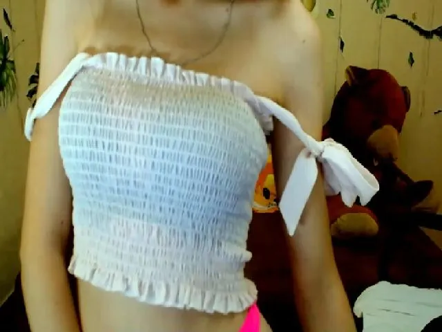 Live sex webcam photo for LinaRum__ #260510560