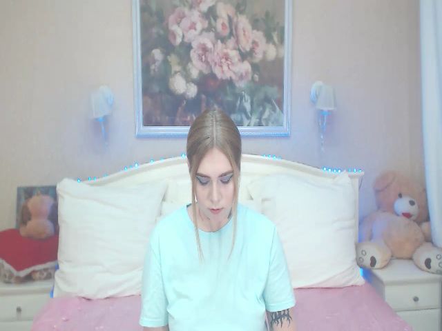 Live sex webcam photo for AmaliaDiva #262320964