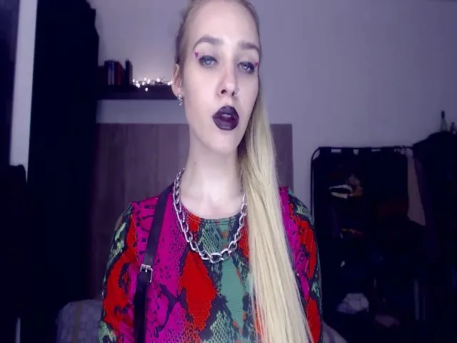 Live sex webcam photo for Miss_Linda_ #287885923