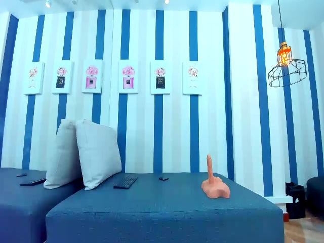 Live sex webcam photo for Tatiana_Lion #261163825