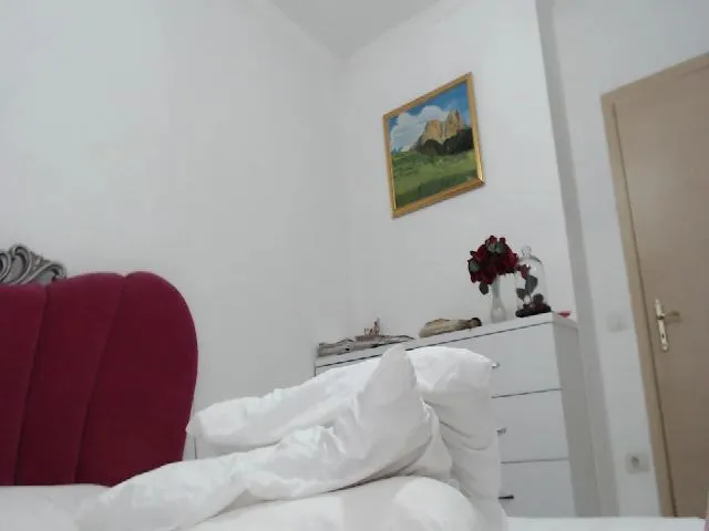 Live sex webcam photo for Ohhhhxo #264848646