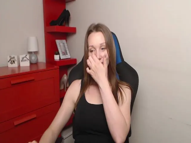 Live sex webcam photo for Little_ZOE #254071362
