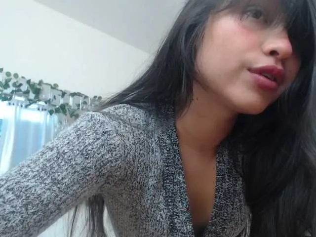 Live sex webcam photo for Little-Star #253403429