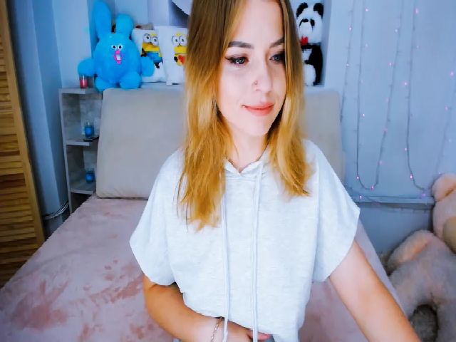 Live sex webcam photo for Minions_Party #252688177