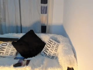 Live sex webcam photo for EllaRose29 #240852685