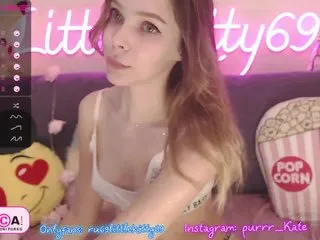 Live sex webcam photo for Little-Kitt69 #240778319