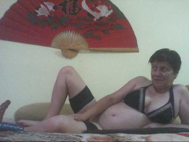 Live sex webcam photo for FilthyMilf1 #264429204