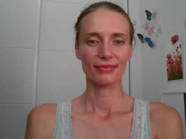 Live sex webcam photo for CelesteKissab #259433832