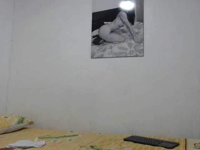 Live sex webcam photo for meli-jones69 #253961089