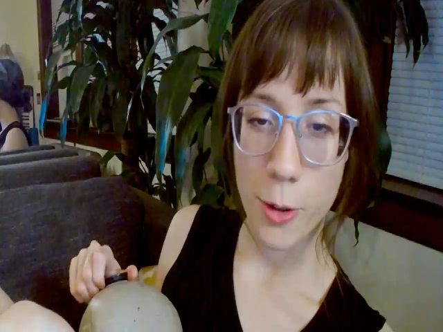 Live sex webcam photo for MinnieMoralia #255207224