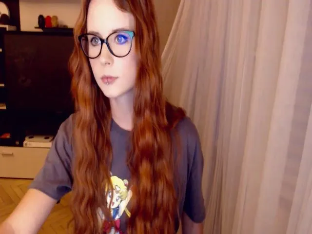 Live sex webcam photo for Klementina666 #255151235