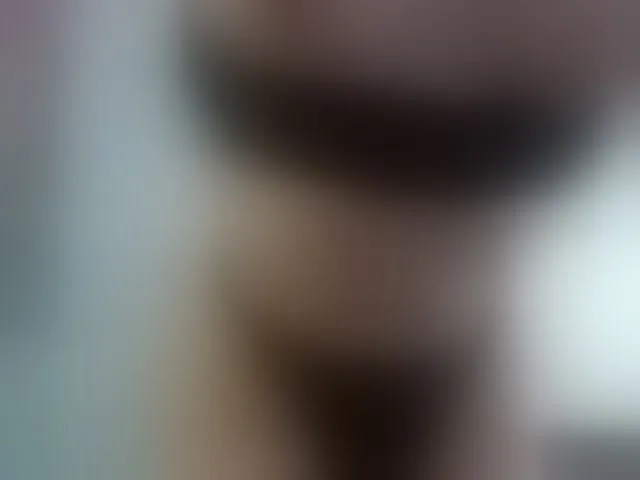 Live sex webcam photo for SWEETCRYSTAL #249595383