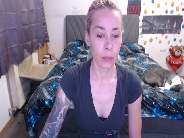 Live sex webcam photo for Directgirl #263033493