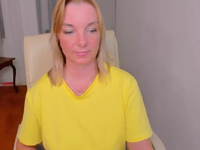 Live sex webcam photo for ReganLovely #255568937