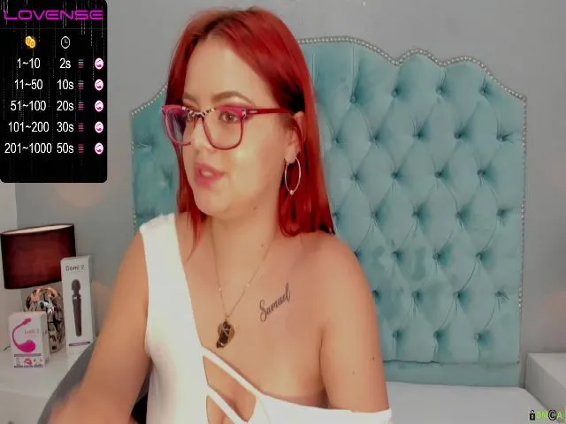 Live sex webcam photo for Esmeralda_R #265222114