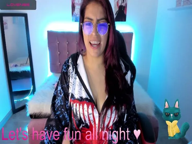 Live sex webcam photo for Irene__larson #265188457