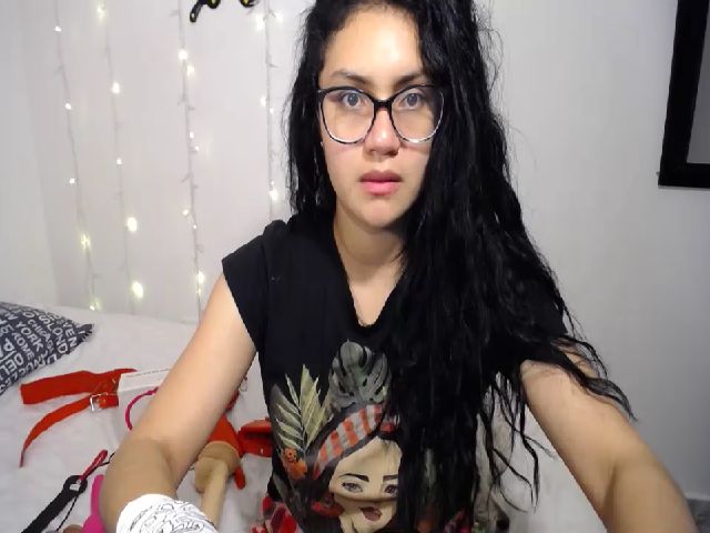 Live sex webcam photo for ANNPARDO #254668645