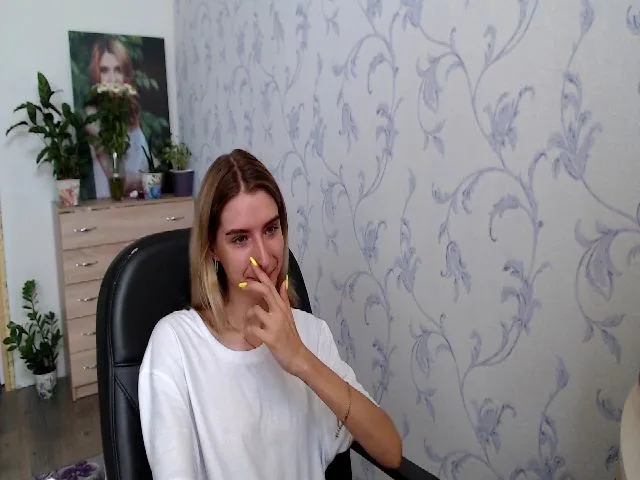 Live sex webcam photo for Springibabby #254721766