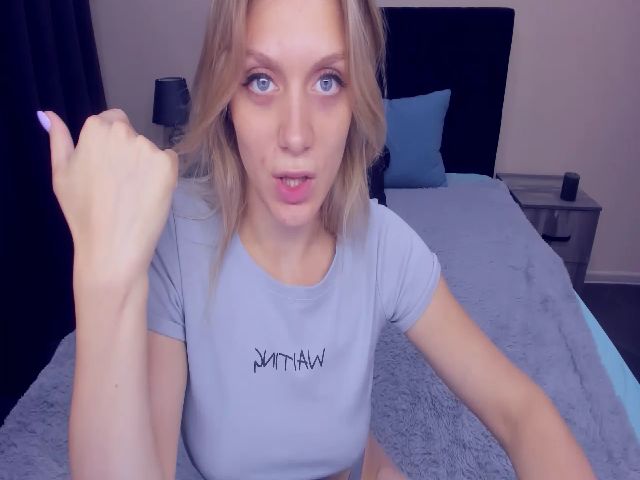 Live sex webcam photo for MeganKind #260435468