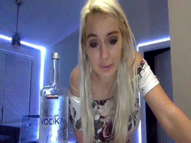 Live sex webcam photo for Sammy_gray #254447207