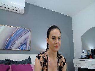 Live sex webcam photo for Sophiejoulia #251982058