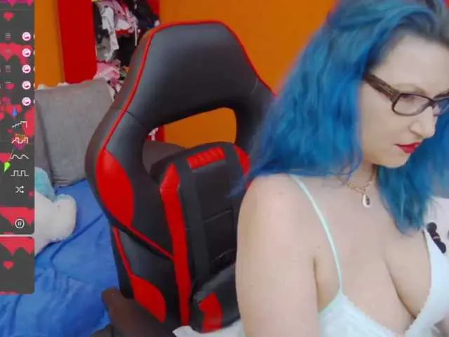 Live sex webcam photo for Lisabigtits #242141610