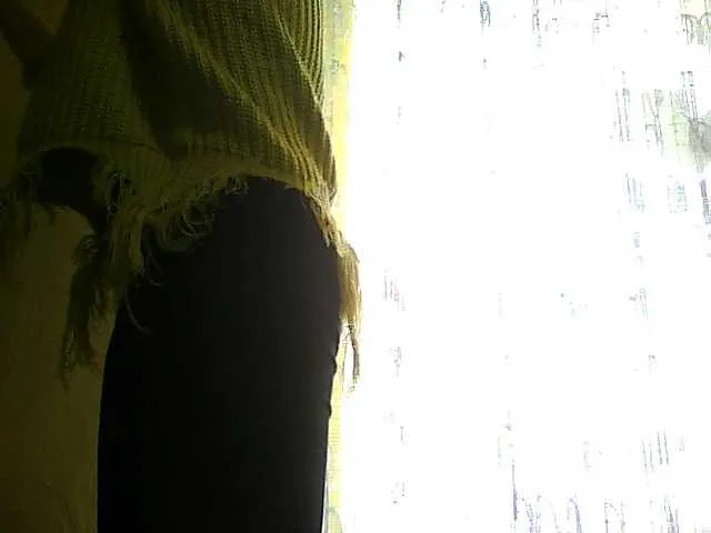 Live sex webcam photo for IhalyCree #241039846