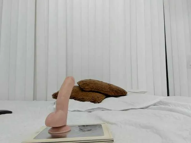 Live sex webcam photo for Merida- #241247352