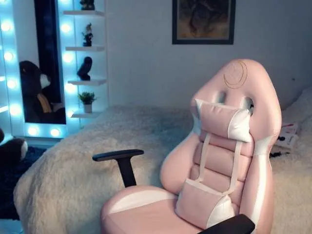 Live sex webcam photo for cristalb1 #245648067