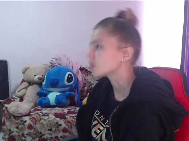 Live sex webcam photo for Ereskigal333 #241237187