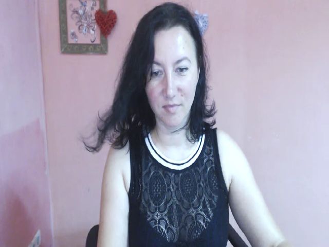 Live sex webcam photo for LexiFox_ #252756692